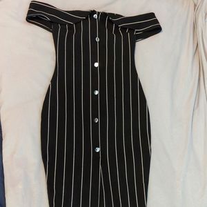 Boohoo dress, black with white stripes, Size 6